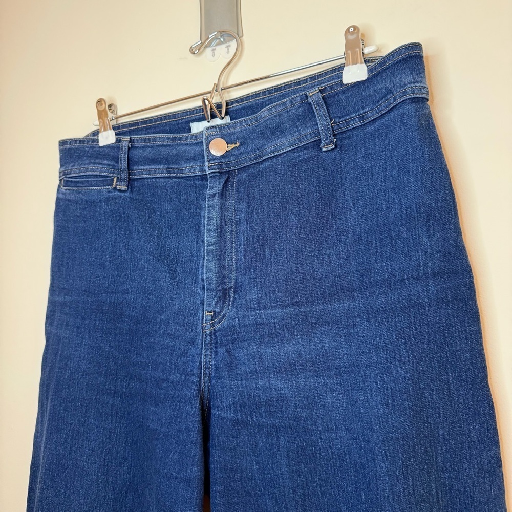 H&M Retro High Waisted Dark Wash Wide Leg Comfy Stretch Patch Pocket Jeans - Picture 2 of 8
